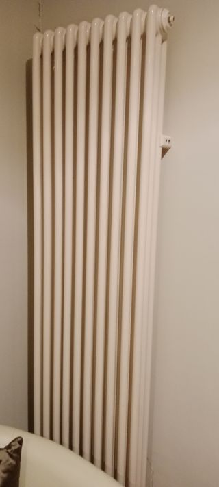 Radiador de agua blanco