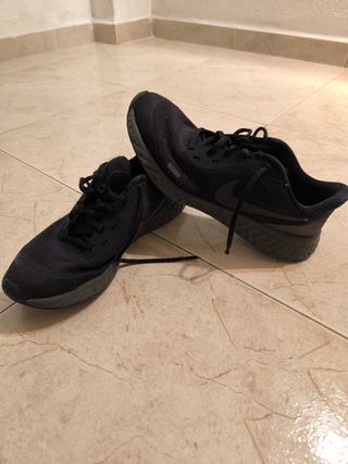 2 Pares Zapatillas Nike Revolution Negro/Gris