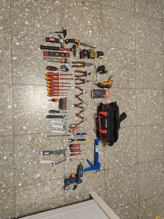 Lote de herramientas manuales y eléctricas
