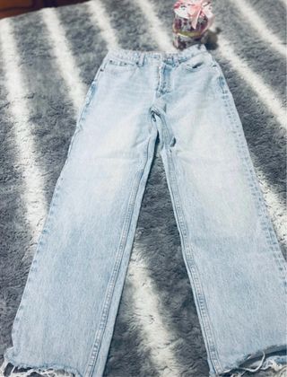 Pantalón vaquero Zara azul claro