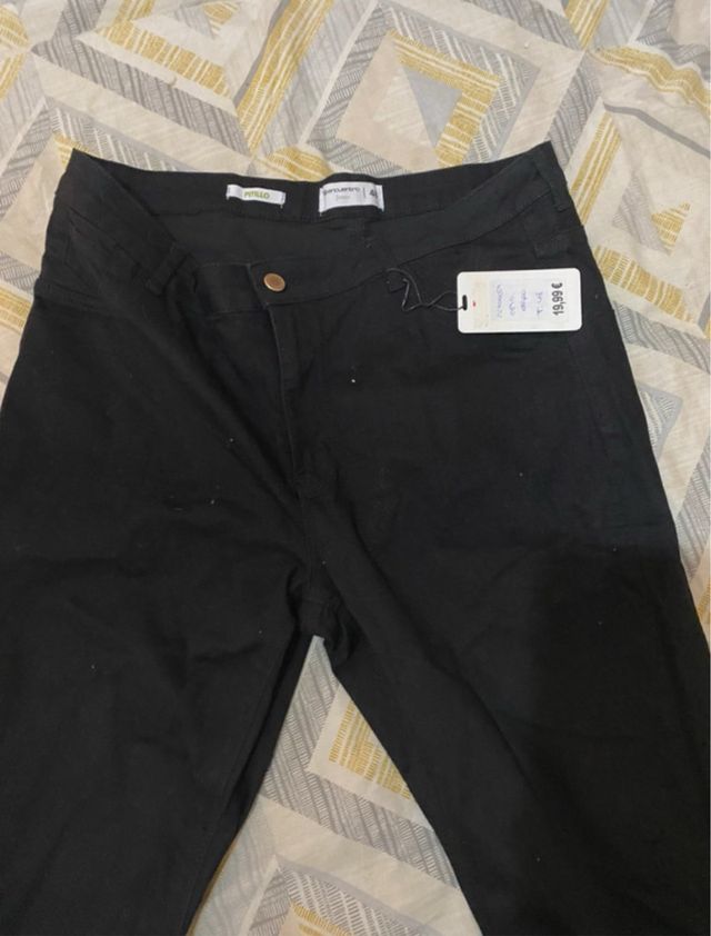 Pantalón Bershka negro talla M/38 sin estrenar