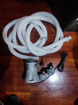 Depuradora Piscina Intex Gris y Blanca