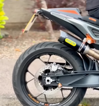 Tubo de escape Arrow KTM DUKE 790 890