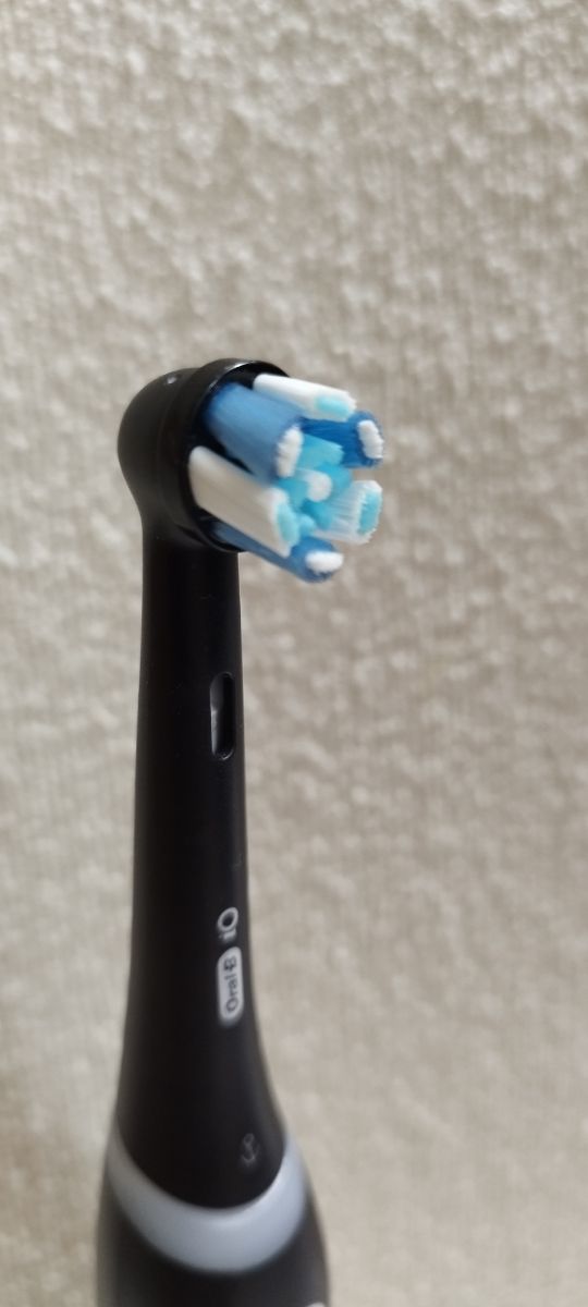 Spazzolino Elettrico Oral-B IO 4 Nero