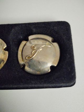 Chapas / Placas de Cava
 Plata Edición Exclusiva
