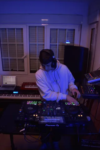 Clases de DJ Basico