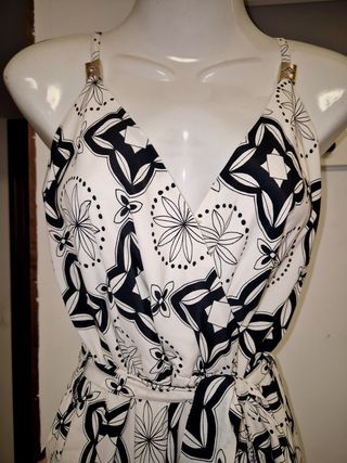 Vestido Morgan Estampado Geométrico Blanco y Negro