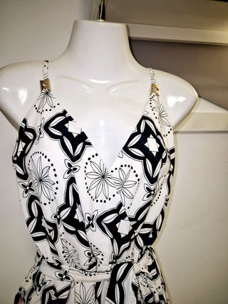 Vestido Morgan Estampado Geométrico Blanco y Negro