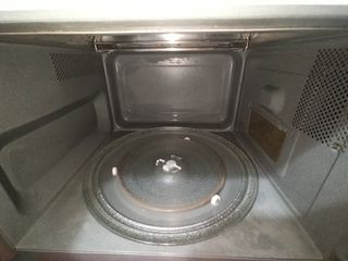Microondas Panasonic NN-GD34HW