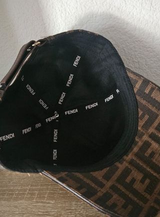 Gorra Fendi FF Marrón y Negra