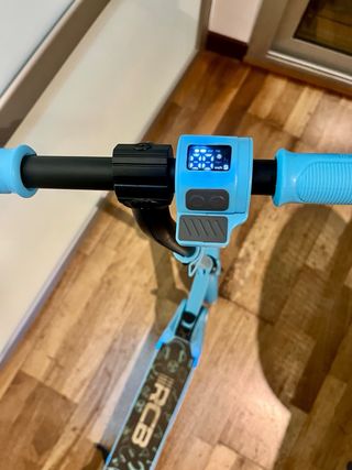Patinete eléctrico niñ@s RCB R11 Poco uso con caja