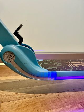Patinete eléctrico niñ@s RCB R11 Poco uso con caja