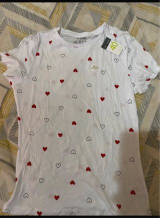 Camiseta blanca con corazones Primark Talla L 
