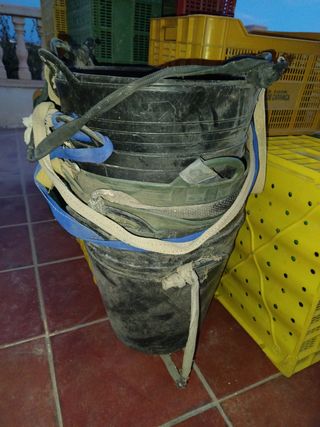 6 Capazos de goma negros