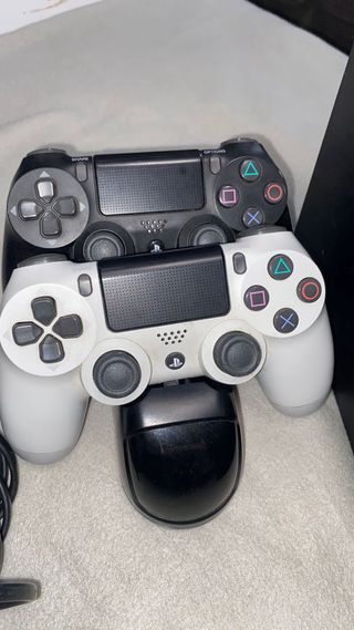 PS4 Mandos y Cargador Portátil