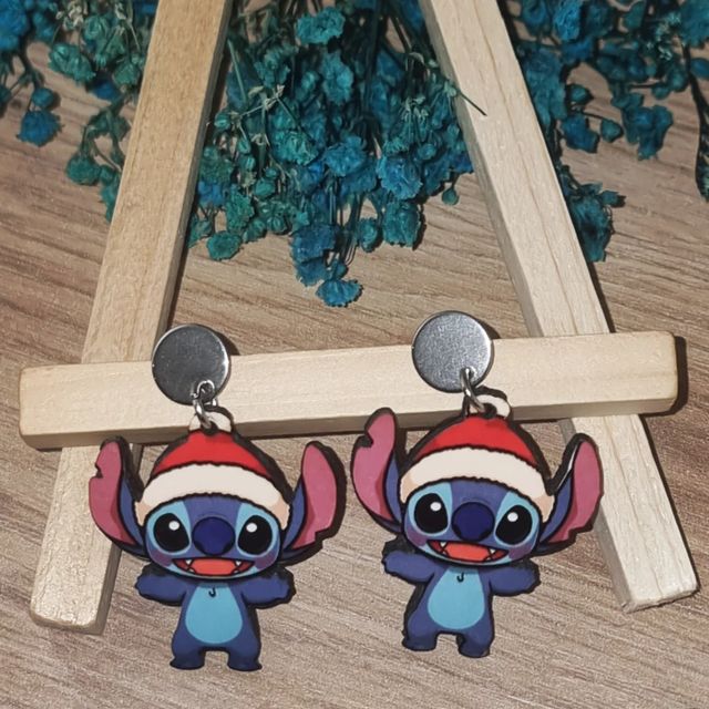Pendientes de madera. Stich Flores, halloween
