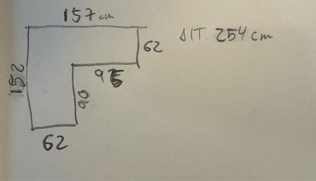 Mobile ad angolo in legno bianco