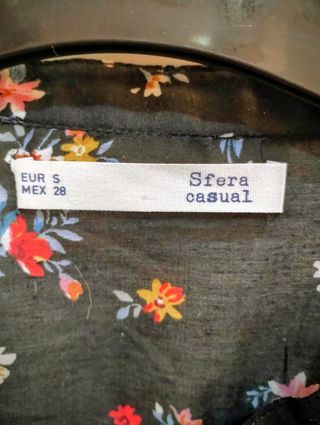 Camisa floral Sfera negra talla S