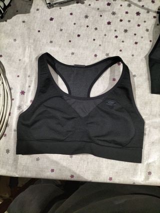 Top deportivo Kalenji negro talla M