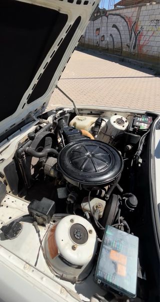 Motor y caja BMW E30 316 Carburación Ecotronic