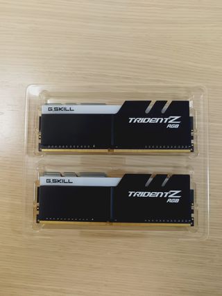 RAM 16GB DDR4 TridentZ RGB