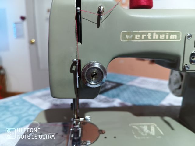Máquina de coser Wertheim