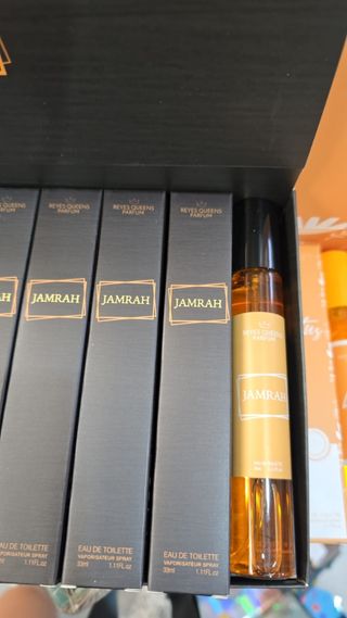 Colonia minitalla Reyes Queens