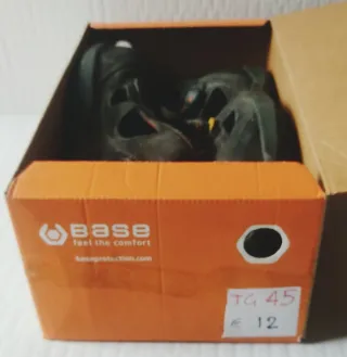 Scarpe antinfortunistiche BASE , 4 paia.