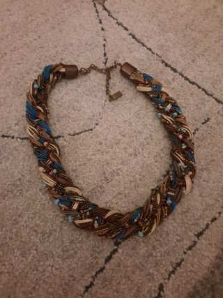 Collar , gargantilla,  trenzado con cuentas