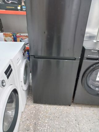 Oferta combo nevera y lavadora secadora nueva/tara
