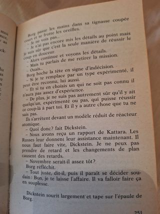 libro Triangle de Ken Follet French Edition