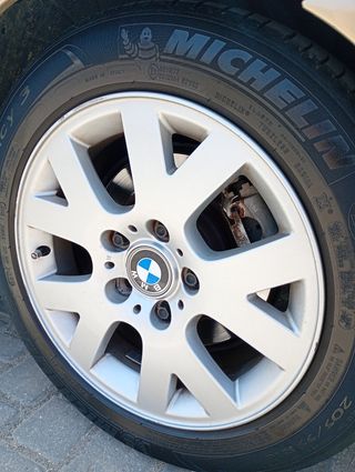 BMW 3.25 Ci .Etiqueta B