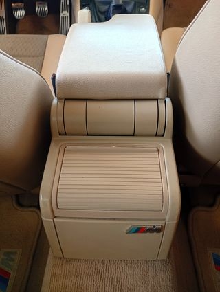 BMW 3.25 Ci .Etiqueta B