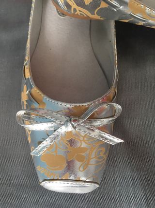 Francesitas Cristian Lay Talla 39 Dorado y Platead
