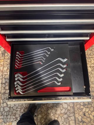 Cajón de herramientas Würth con herramientas