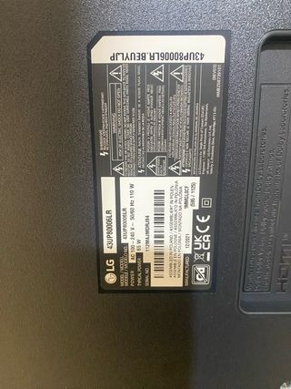 LG 43UP80006LR  pantalla rota
