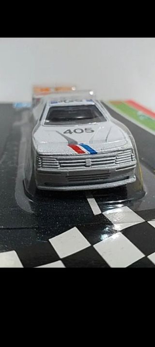 HOT WHEELS (M.C TOY)