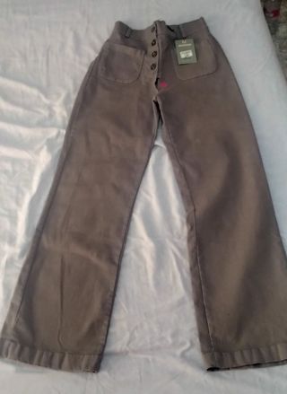 Pantalón verde oliva chica