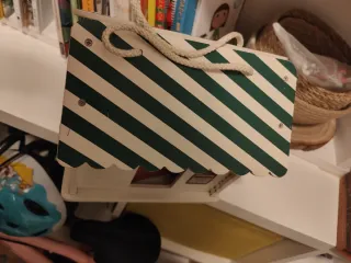 Casita Navideña para muñecas de Zara Home.