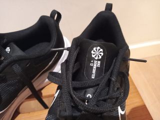 Zapatillas Nike Running Negras y Blancas