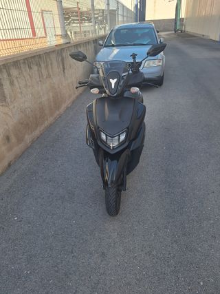 Yamaha Ray ZR Negra