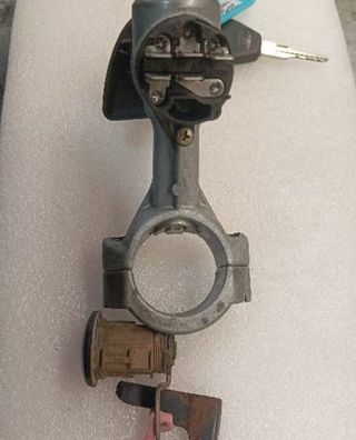Nissan 487004f125 antirrobo terrano 2.7 d ii 43844