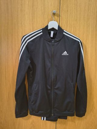 Chándal Adidas Negro con Rayas Blancas
