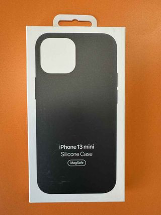 Custodia Midnight in silicone per iPhone 13mini