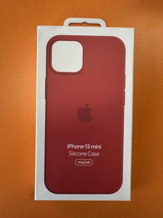 Custodia in silicone rossa per iPhone 13mini