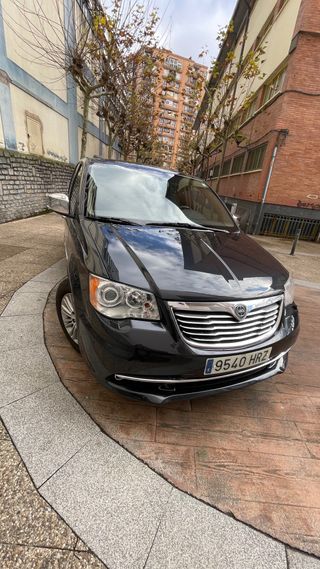 Lancia Voyager platinum