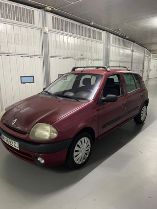 Renault Clio 2000