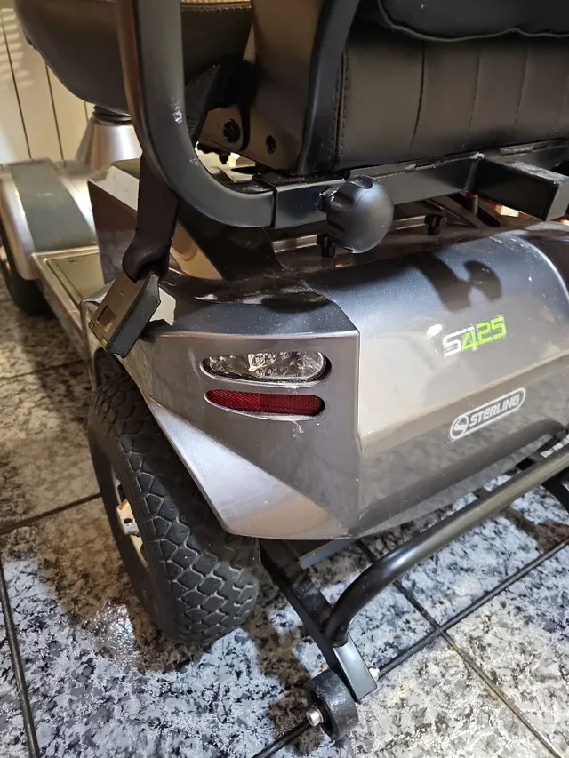 Scooter Sterling S425 Eléctrica