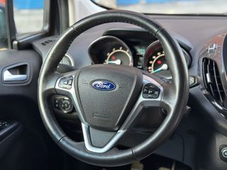Ford Tourneo Courier 1.0 Titanium año 2015