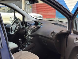 Ford Tourneo Courier 1.0 Titanium año 2015